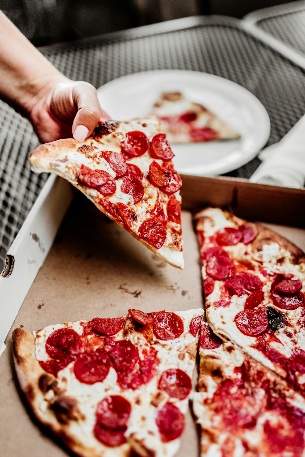 Pizza consegnata nel cartone
